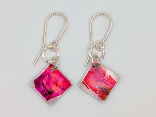 Hot pink small square earrings